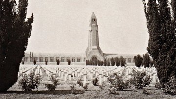 Historische Ansicht: Beinhaus von Douaumont