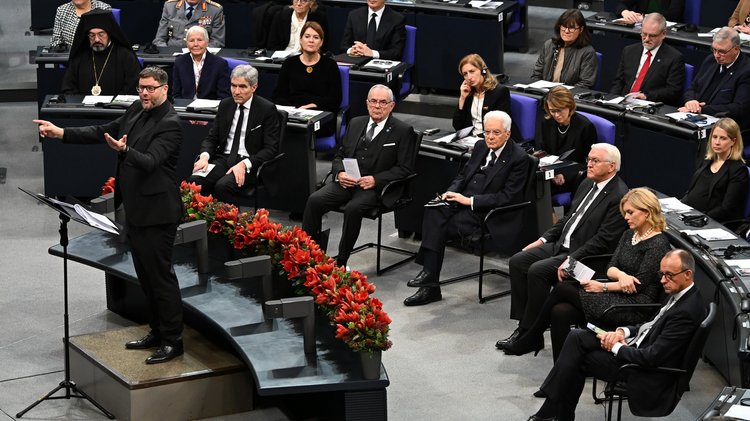 Markus Kaiser leitet die Mädchenkantorei am Bremer Dom.